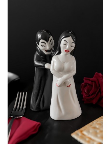 VAMPYRE SALT & PEPPER SHAKER SET