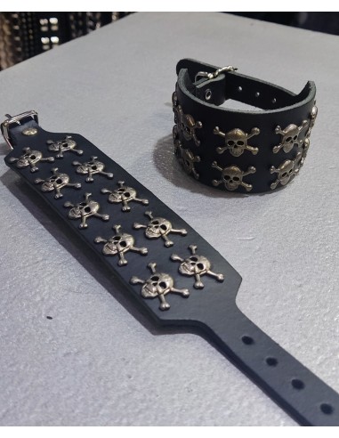 2 row skulls wristband