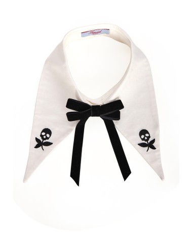 Cuello blanco bordado  NEVERMORE